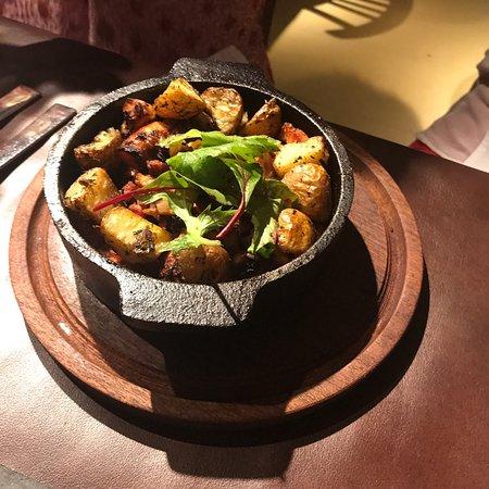 La Pecora Nera Grill